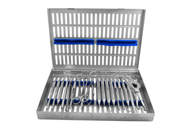 Basic Implant Surgery With Cassetee