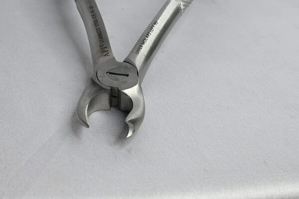 DENTAL API Forceps Upper Molar Left #90 - Image 4